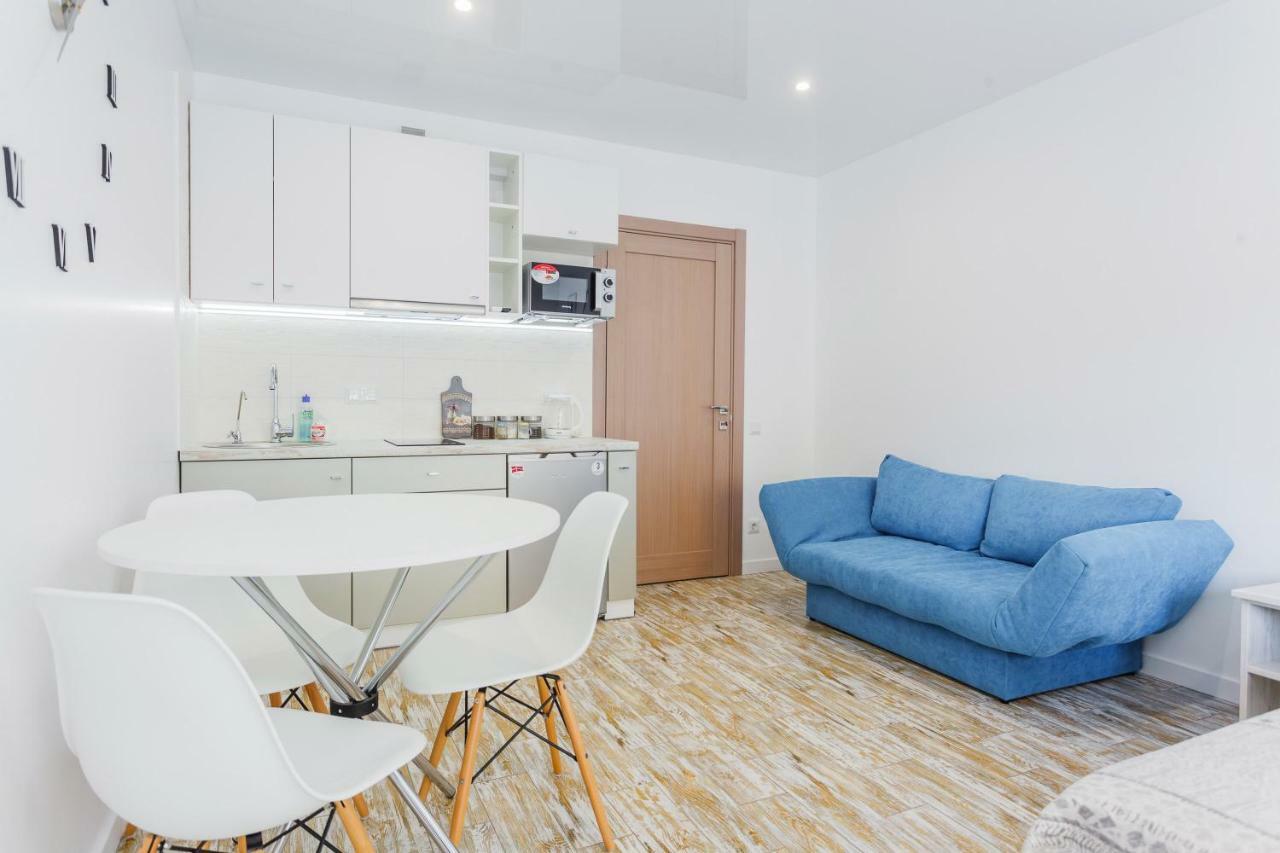 Sunny Apartments On Lomonosova 36 Киев Екстериор снимка